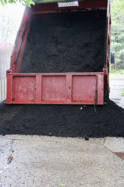 Topsoil Service in San Rafael
